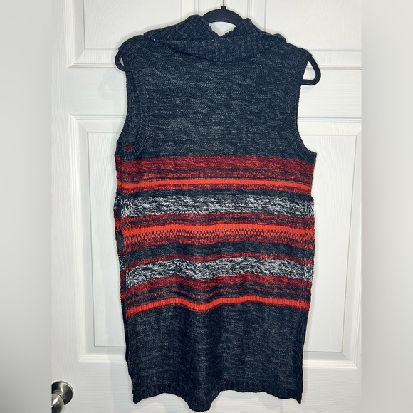 NWT - New Directions Cowl neck sleeveless poncho - Vino Combo - Size Medium - Picture 2 of 5